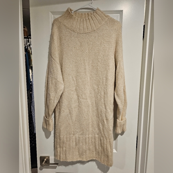 Beautiful Express Sparkly White Sweater Dress - Picture 1 of 5